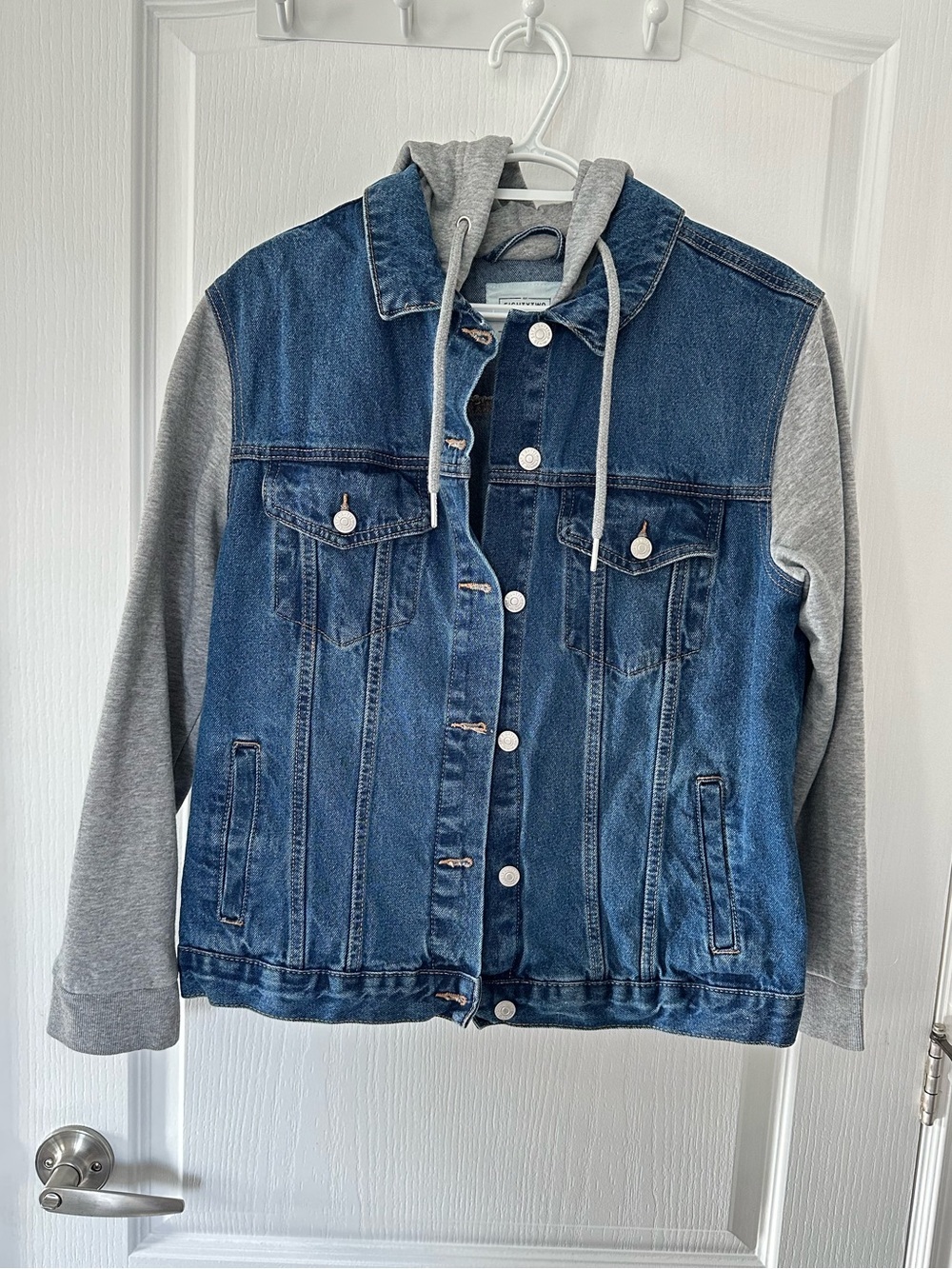 Eighty Two Women’s Denim Jacket with Heather Grey Hoodie & Sleeves 90s Varsity L